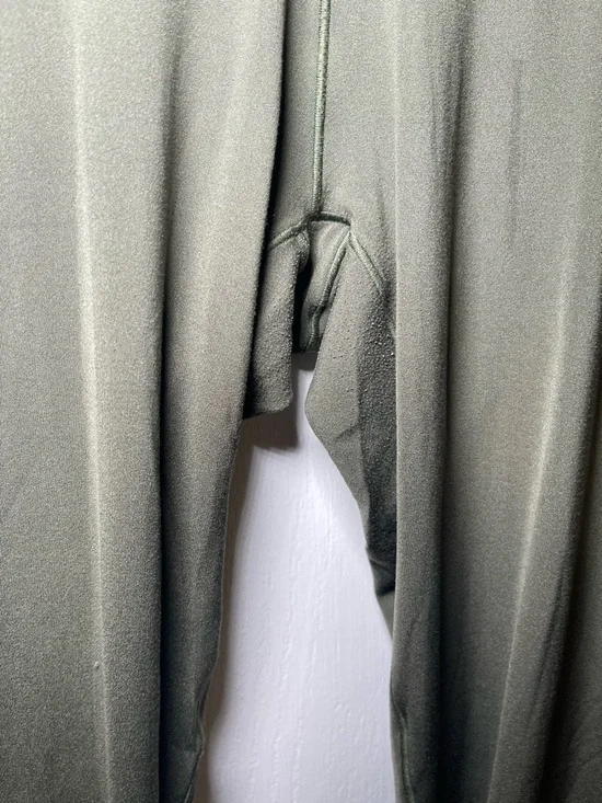 Offline by Aerie Real Me 7/8 Hi-Rise Leggings in Olive Daze Size Medium - Picture 8 of 9